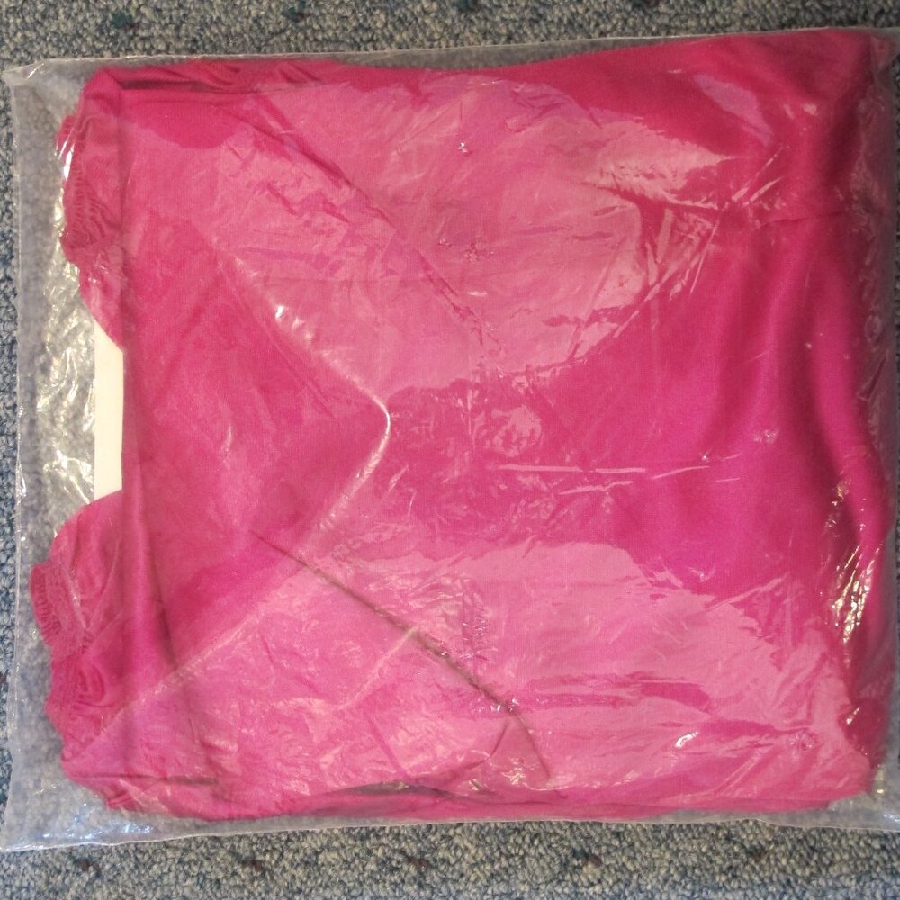 Vanity Fair Berry long nightgown- NWT - Picture 2 of 7